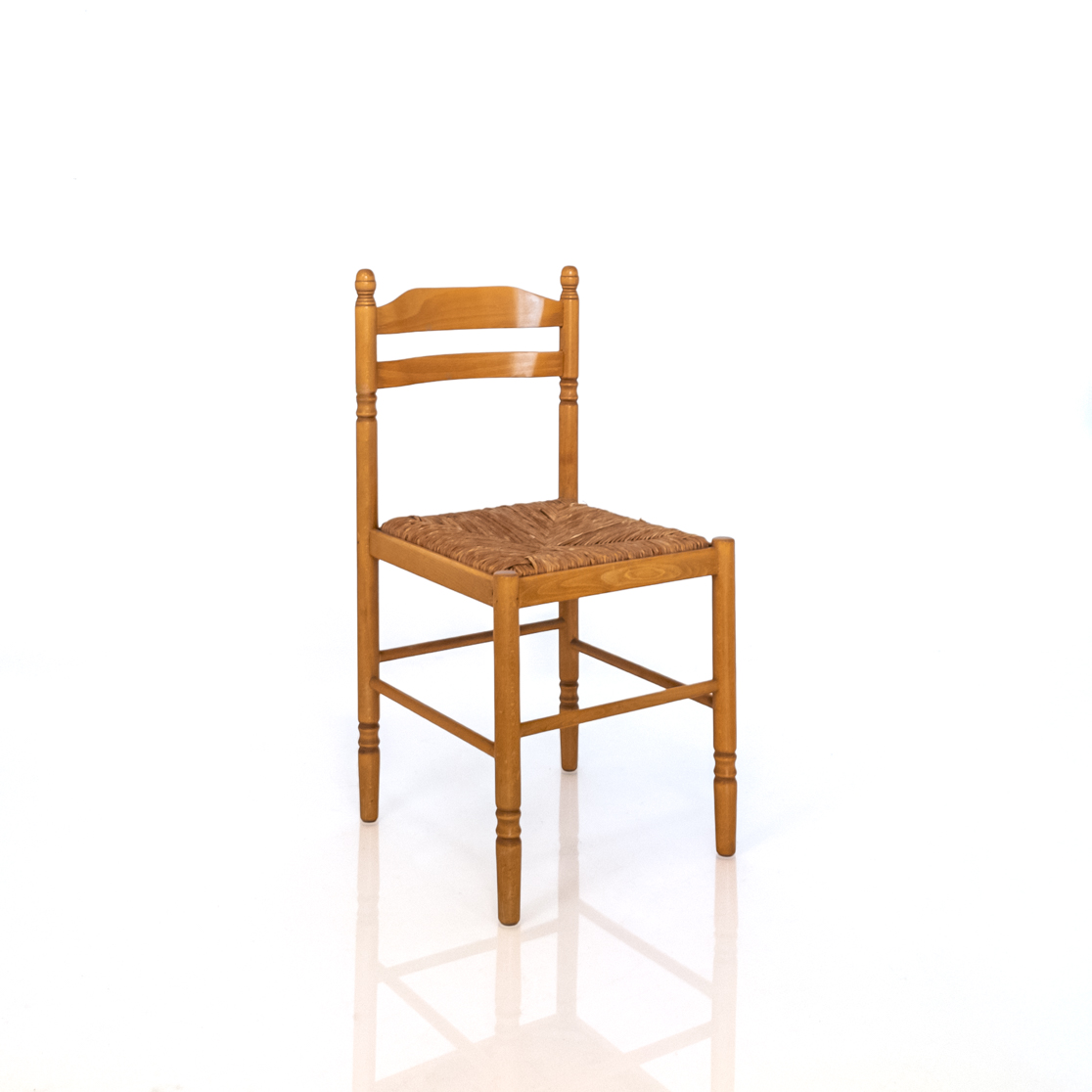 2x Chaises en bois (inclus)